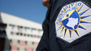 SKANDALI/ Polici tenton të dhunojë një 21-vjeçare në tualet. Dyshohet se ai… (EMRI)