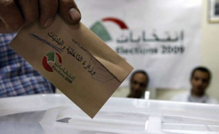Më në fund hapen QENDRAT E VOTIMIT/ Zgjedhjet në Liban, të parat pas 9 vitesh