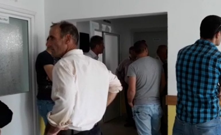 LAJM I FUNDIT/ Plagosen rëndë dy minator në minierën e Bulqizës