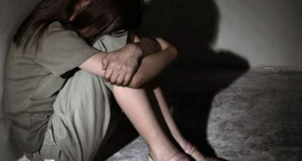 RRIHTE GRUAN NË SY TË FAMILJES/ 34 vjeçari nga Vlora bën për “spital” bashkëshorten