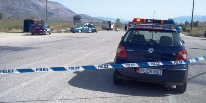 POGRADEC/ Përplasen DY automjete, plagosen TRE vajza