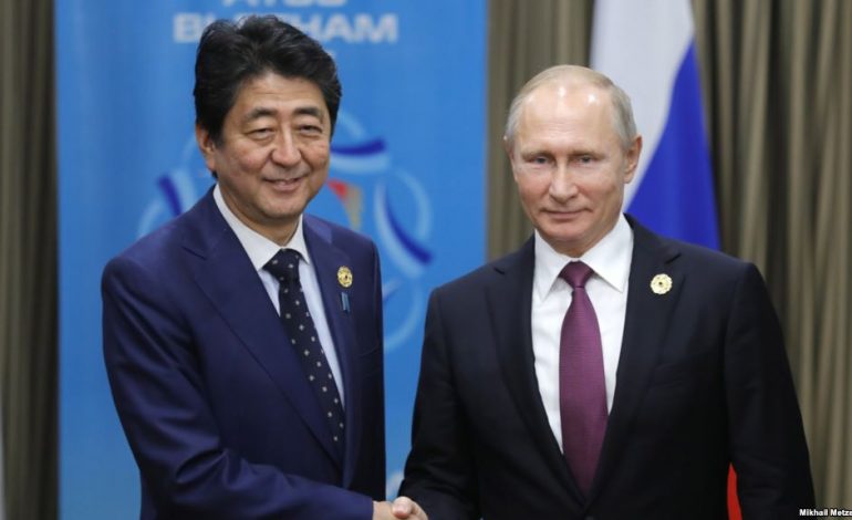Pas paqartësive për takimin SHBA-Kore e Veriut, Putin dhe Shinzo Abe takohen në Moskë