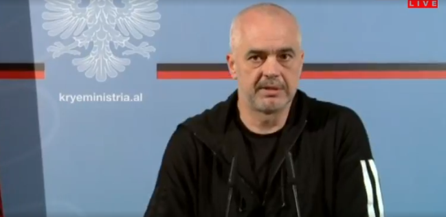 MBLEDHJA QEVERISË NË GJIROKASTËR/ Rama: Dy rrugët e reja që i shtohen këtij qarku… (VIDEO-LIVE)