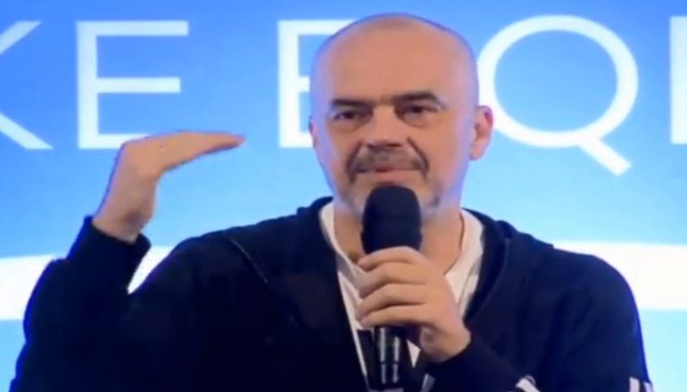 “O EDO SHUMË PREMTON TI…”/ Rama iu kthehet komentuesve: Po kush të tha ty që… (FOTO)