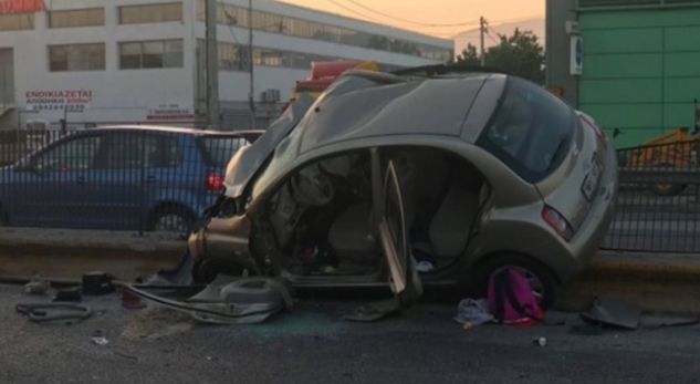 VRAU DY PERSONA DHE PLAGOSI NJE TJETER/ Kamionisti i dehur grek i kërkon falje familjes shqiptare për tragjedinë e shkaktuar