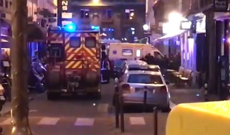 Sulm me thikë në Paris, raportohen të lënduar