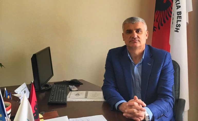 SHPERDORIM DETYRE/ Kush është Kryetari i Bashkisë Belsh, 800 MILIONE LEKE DEM me tenderat (FOTO)