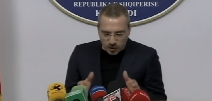 Tahiri mesazh për kolegët socialistë: I falenderoj, nuk më kanë njohur aq sa të kuptonin…