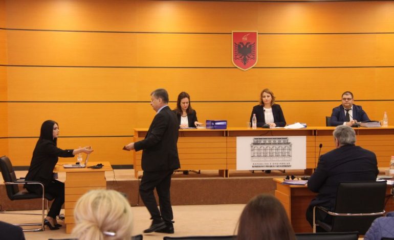 KPK ZBARDH VENDIMIN/ Pse u shkarkua nga detyra gjyqtari i Apelit të Durrësit