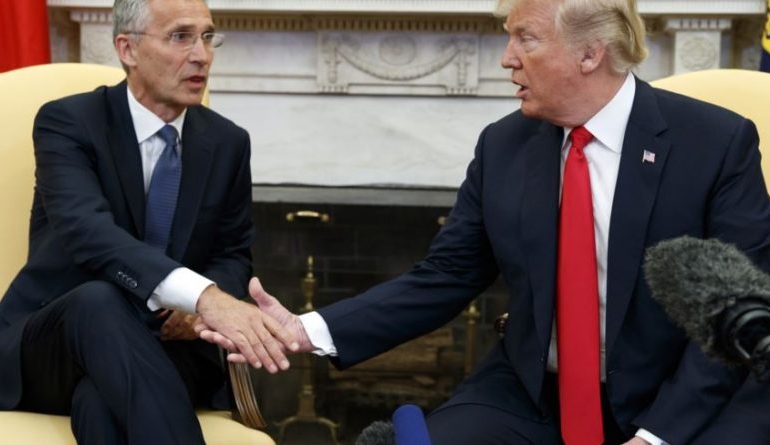 Presidenti Trump takohet me Sekretarin e Përgjithshëm të NATO-s