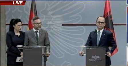 Ministri gjerman për Europën/ Çfarë presim nga qeveria dhe opozita e Shqipërisë për të çelur negociatat