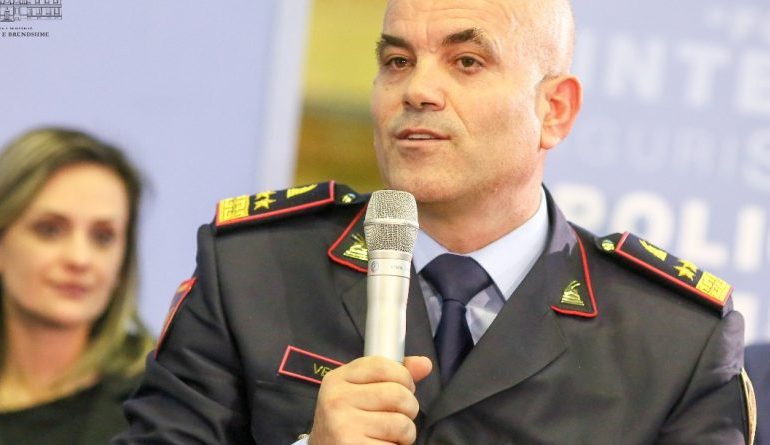 Ardi Veliu NDERON dy ish-punonjësit e Policisë së Shtetit/ Kontributi dhe sakrifica… (FOTO)