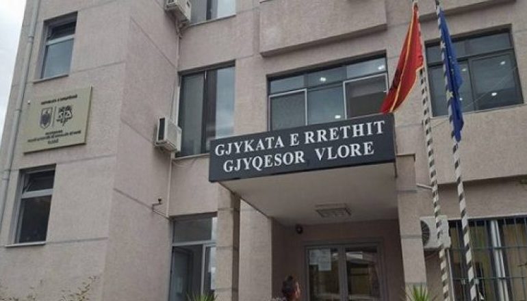 SAPO I JEPET DENIMI, arratiset nga ambjentet e Gjykatës në Vlorë i pandehuri