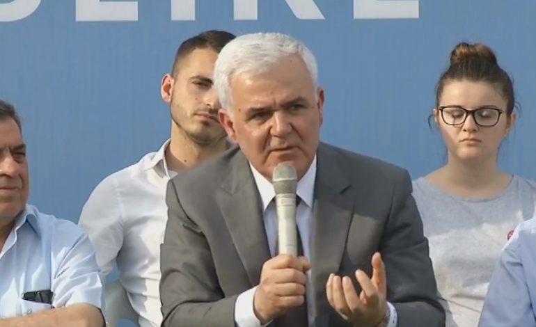 Kritikat e Tahirit/ Reagon Xhafaj: Nuk u heq asnjë presje atyre që kam thënë deri tani