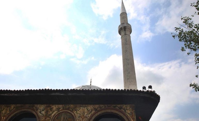 FESTA E “KURBAN BAJRAMIT”/ Njoftimi për qytetarët: Falja në sheshin “Skëndërbej” dhe…