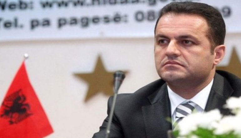 Pasuria e Llallës në 15 vite/ I SHPËTOI VETTINGUT, por ja kujt mund t’i trembet
