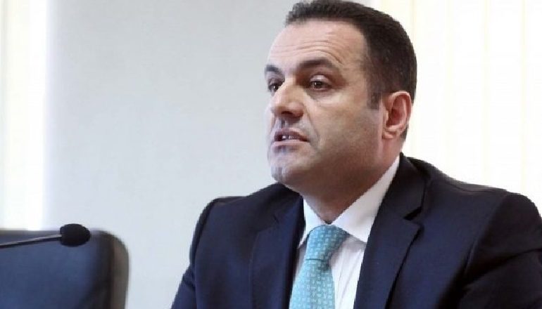 VETTINGU/ Përfitimet e Adriatik Llallës pas vendimmarrjes, do marrë gjysmën e pagës për tre vjet