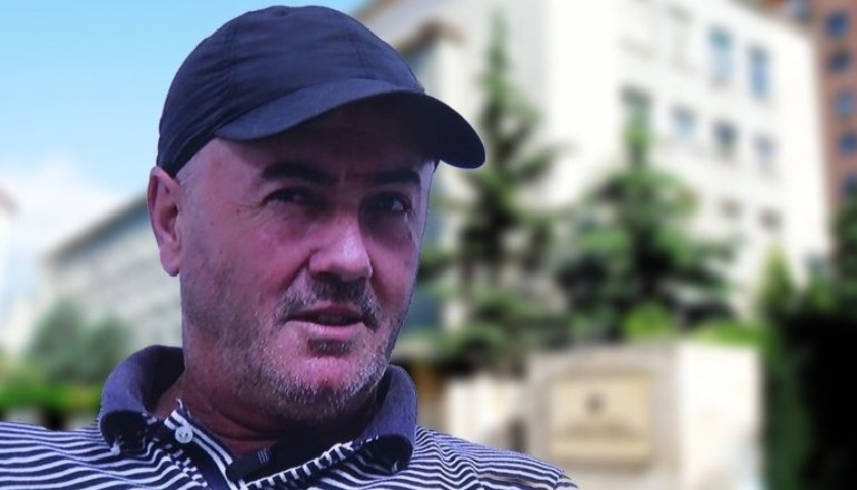 NGA TOYOT-at, TEK “BABALJA”/ Balla: Pyeteni Lulzimin kush është “doraci”?