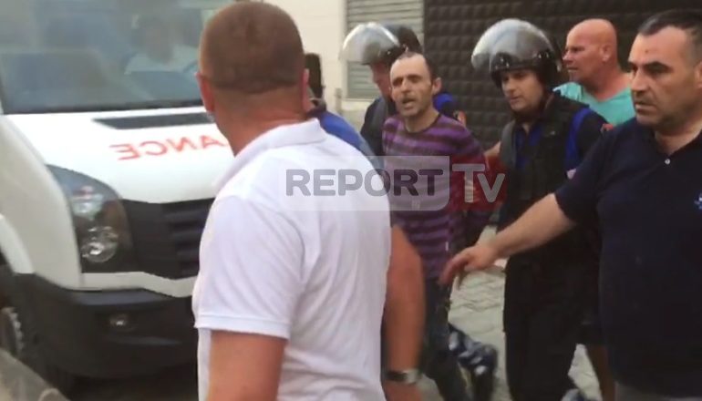 PREJ TRE DITËSH MBANTE PENG DJALIN/ Policia shpëton 17 vjeçarin, arreston burrin që…