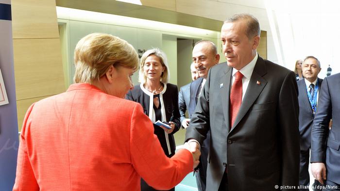 Pas fitores së Erdogan/ Merkel zotohet për bashkëpunim konstruktiv me qeverinë e re të Turqisë