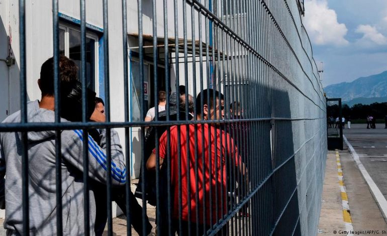 UNHCR: Shqipëria ka menaxhuar rritjen e numrit të refugjatëve dhe migrantëve në përputhje me standardet ndërkombëtare…