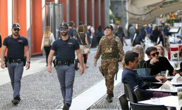 Italianët të pasigurt për jetën/ Kërkohet lehtësimi i procedurave për blerjen e armëve