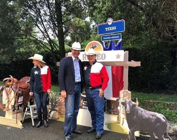 FESTA E AMERIKËS/ Basha “lë” PD-në për disa ditë. Vishet si KAUBOJS dhe del në… (FOTO)