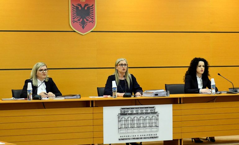 KANDIDATE PËR KLGJ/ Nis seanca e vlerësimit për gjyqtaren Marçela Shehu, trupa gjykuese përbëhet nga….