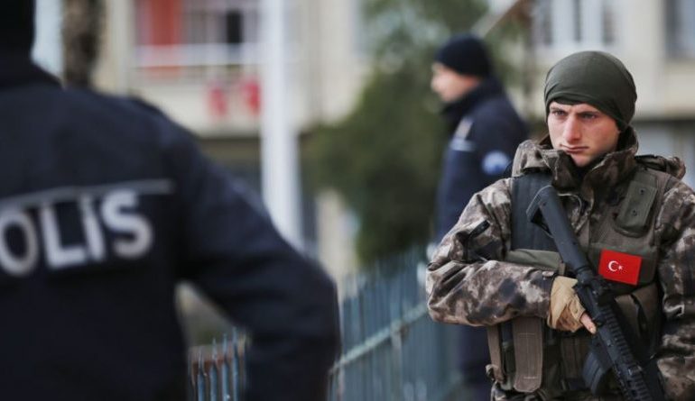 Sulme terroriste në Turqi/ Arrestohen 14 militantë të ISIS, kishin planifikuar sulme gjatë…