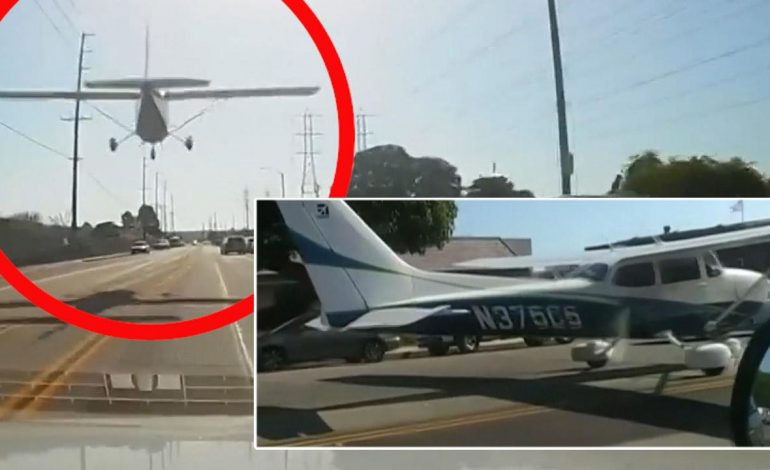 Aeroplani bën ulje emergjente në rrugën e mbushur me makina (VIDEO)