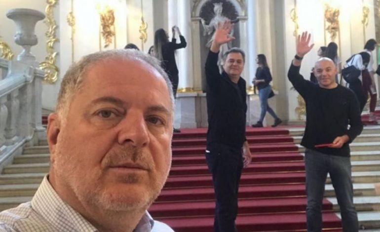 Një hap larg “divorcit”/ Blendi Fevziu flet për Mustafa Nanon: Lëvizja ime nga Klani tek Top Channel, si ajo e futbollistëve
