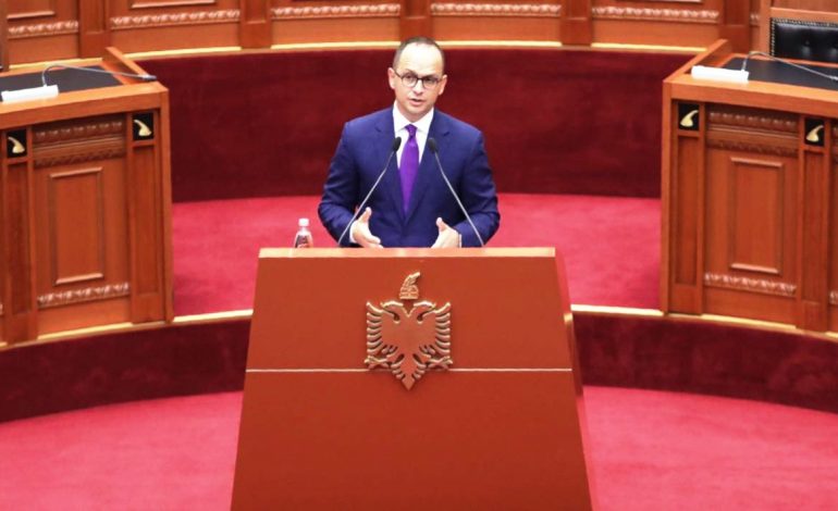 NEGOCIATAT/ “Jemi para Maqedonisë”, Bushati sulmon opozitën: Si gënjeu Padrino me fytyrën e vdekjes