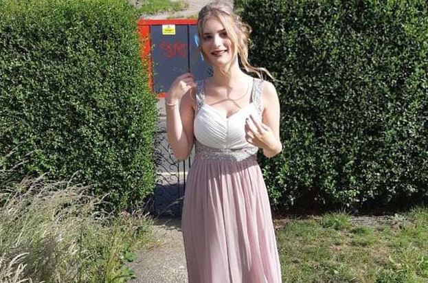 E TRISHTË/ Vuan nga çrregullime mendore. 16-vjeçarja përjashtohet nga festa e maturës