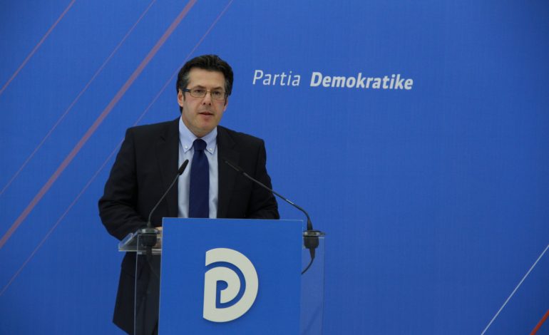“Ulje historike e papunësisë”, Paloka: Qeveri palaçosh, detyruat 400 mijë shqiptare të largohen nga vendi