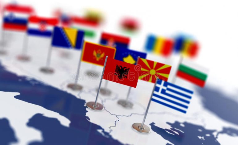 SEZONI TURISTIK/ Të GJITHË VENDET ku shqiptarët mund të UDHËTOJNË pa viza. Nga KOLUMBIA deri…