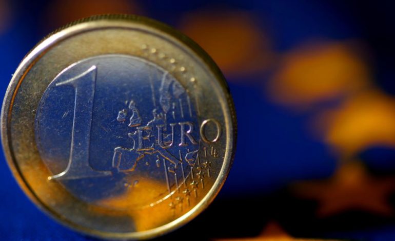 ITALI/ Ministri i ri i Ekonomisë zotohet se do të qëndrojë në euro