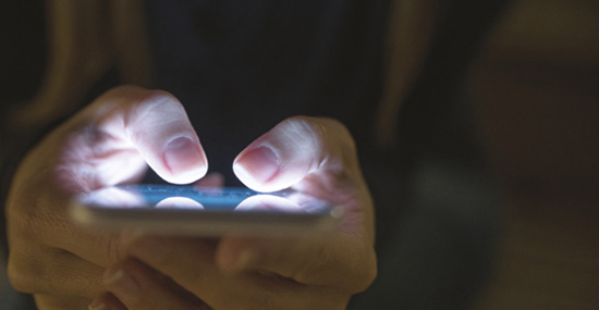 Shqiptarët të “uritur” për internet, rritën me 46.6% përdorimin nga celulari