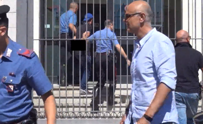 “KODI I KUQ”/ Atentat kundër SHQIPTARIT, dy persona e MASAKROJNË me thikë. Dyshohet se… (FOTO)