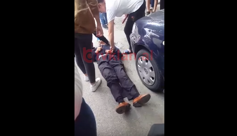 AKSIDENTI I RËNDË NË TIRANË/ Ja si e PËRPLASI shoferi i autobuzit të moshuarin që ishte duke…