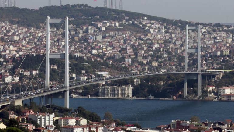 Taksat për importet e aluminit dhe çelikut, Turqia nis me tarifat hakmarrëse kundër SHBA-së