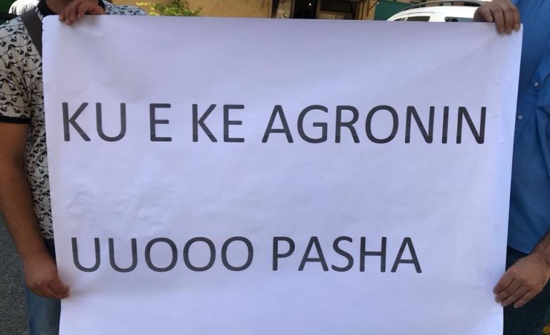 Ku e ke Agronin, uo Pasha?/ Çfarë po ndodh te gjimnazi “Petro Nini Luarasi” ku ndodhet ministri Xhafaj