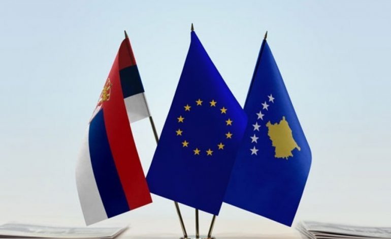 Në Beograd kërkohet referendum për Kosovën dhe arrestim i komandantëve të UÇK-së