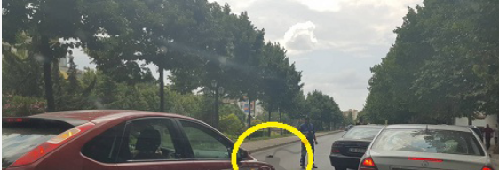 AKSIDENTI I RËNDË NË TIRANË/ Makina tërheq ZVARRË një burrë, këpuca i përfundon mbi… (FOTO)