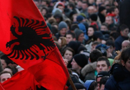 Qeveria e re italiane u BETUA, por çfarë i pret mijëra SHQIPTARË që jetojnë atje?