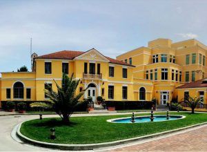 Po planifikoni të UDHËTONI në SHBA? Ambasada Amerikane bën njoftimin e rëndësishëm për VIZAT turistike