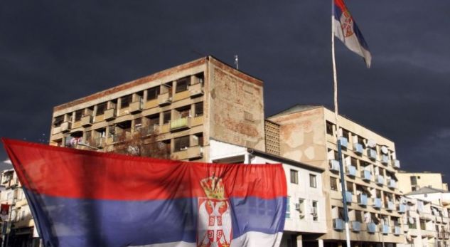 Përvjetori i Betejës së Kosovës/ Qeveritarët serbë arrijnë në Veri të Mitrovicës