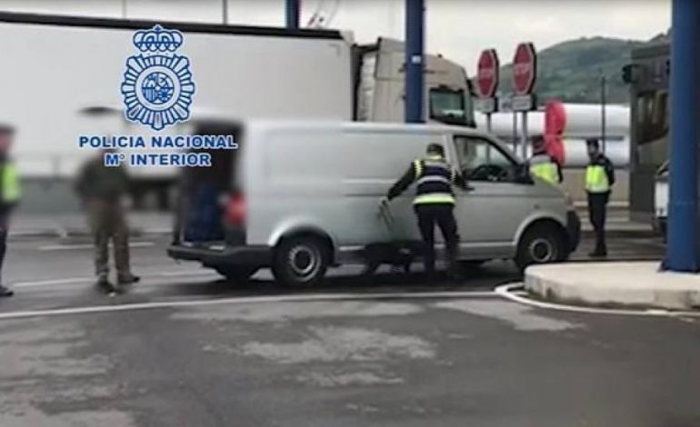 Nëpër rimorkiot e kamionit/ Shkatërrohet rrjeti i trafikut në Spanjë, kishin dërguar 7 mijë shqiptar…