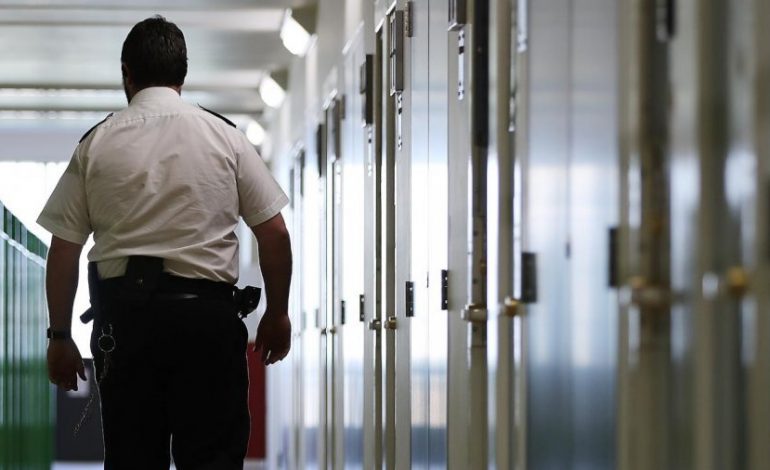 SHQIPTARI “KOPSHTAR” DROGE NË ANGLI/ 31-vjeçari i “lutet” policëve: Më ktheni në SHQIPËRI se dua të…