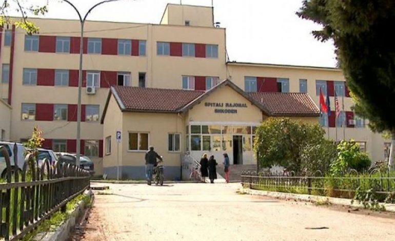 NDODH NË SHKODËR/ Aksidenton 17 vjeçaren, shoferi BRAKTIS mjetin dhe arratiset… (EMRI)