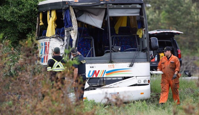 Përplaset autobusi me turistë, mbi 20 të lënduar